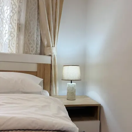 Comfort Corner *